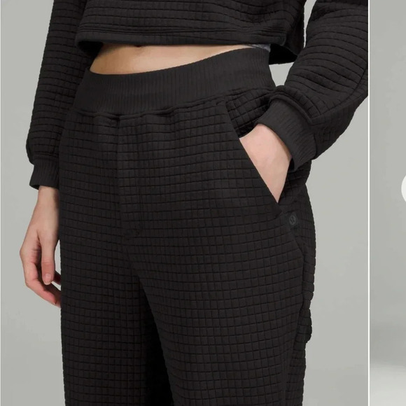 lululemon athletica Pants - Lululemon Lululemon lab Textured Grid High-Rise Jogger 28” size 8 black